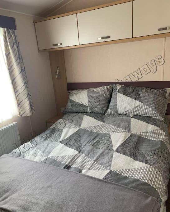 Jems Hot-Tub Getaways 8 Berth At Tattershall Lakes エクステリア 写真